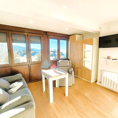 & Snow - Plaza De Pradollano - Junto A Telecabinas By Todosierranevada *