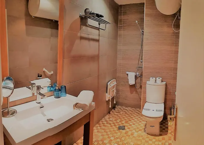 & Snow - Plaza De Pradollano - Junto A Telecabinas By Todosierranevada